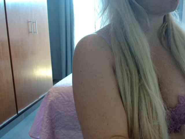 sexymommy77 webcam