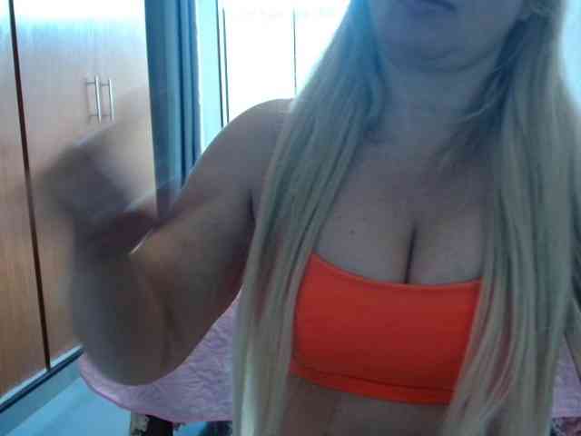 sexymommy77 webcam