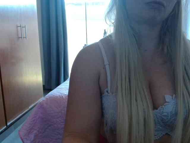 sexymommy77 webcam