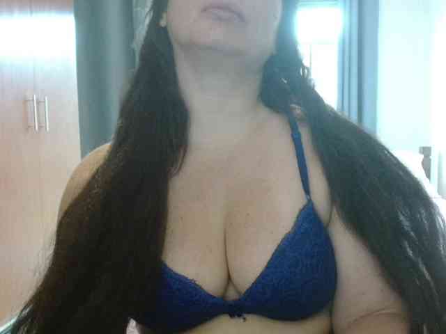 sexymommy77 webcam