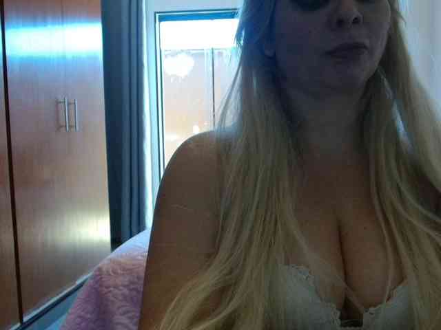 sexymommy77 webcam