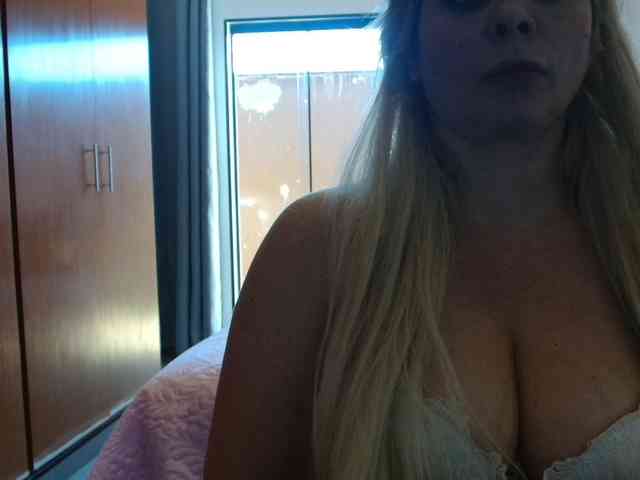 sexymommy77 webcam