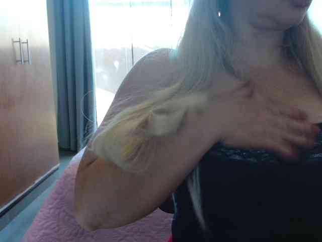 sexymommy77 webcam