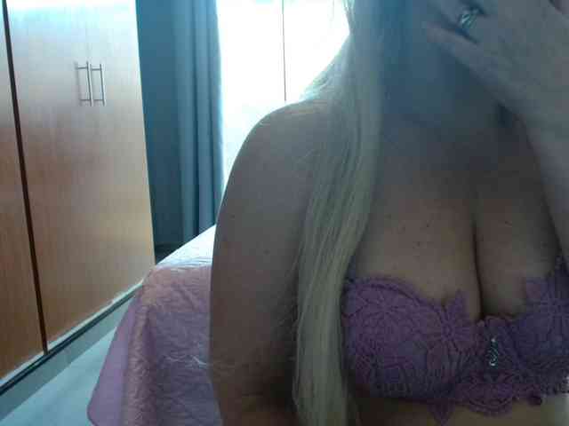 sexymommy77 webcam