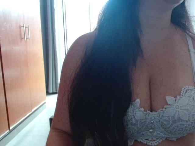 sexymommy77 webcam