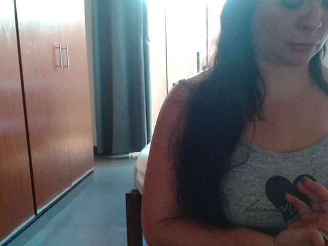 sexymommy77 webcam