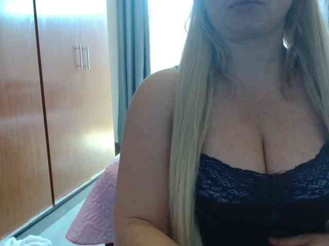 sexymommy77 webcam