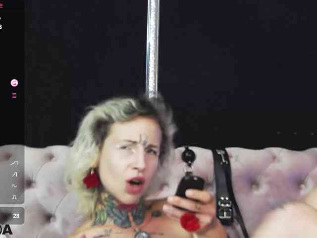 MandyMuse webcam