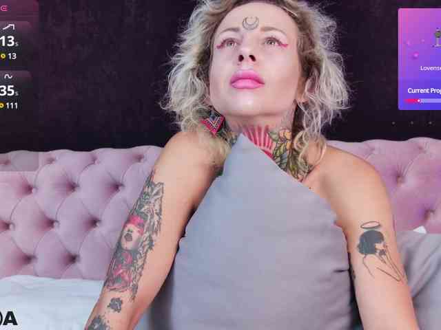 MandyMuse webcam
