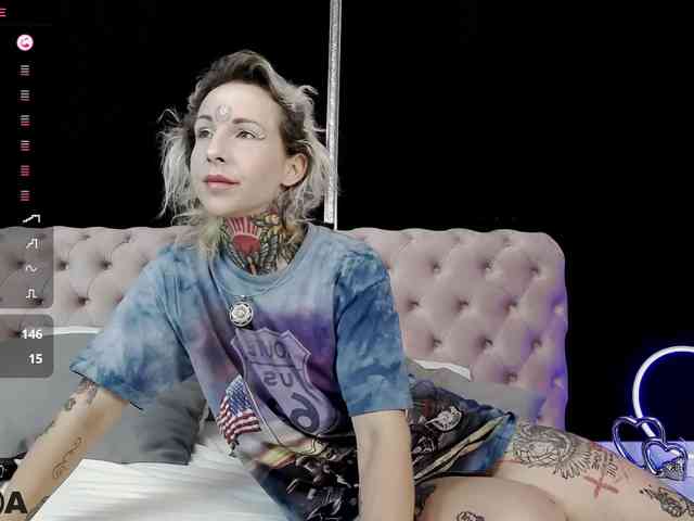 MandyMuse webcam