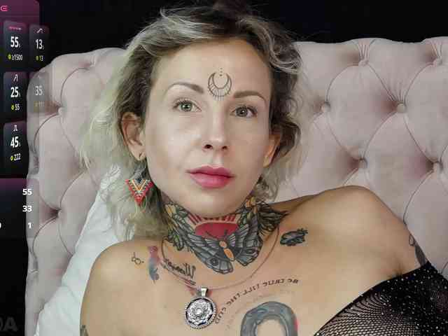 MandyMuse webcam