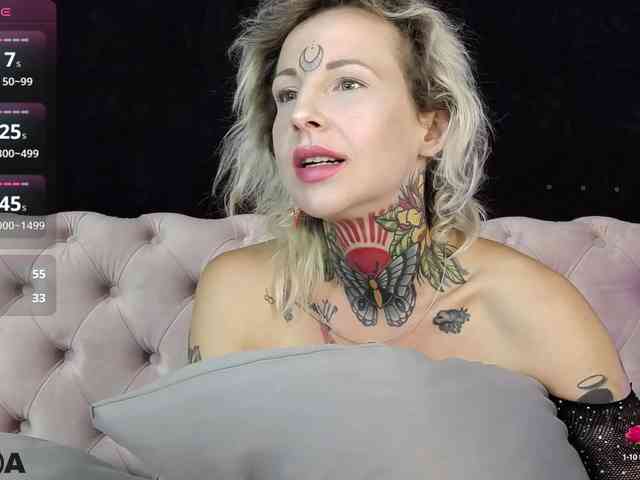 MandyMuse webcam