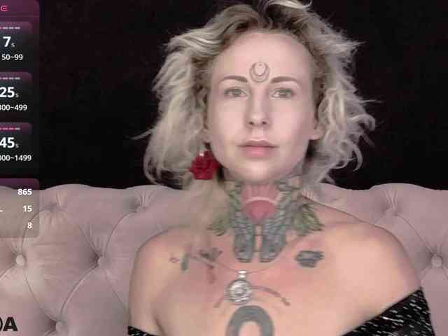 MandyMuse webcam