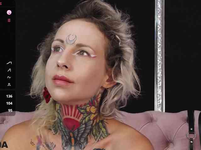 MandyMuse webcam