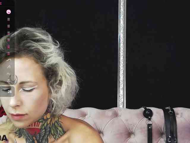MandyMuse webcam