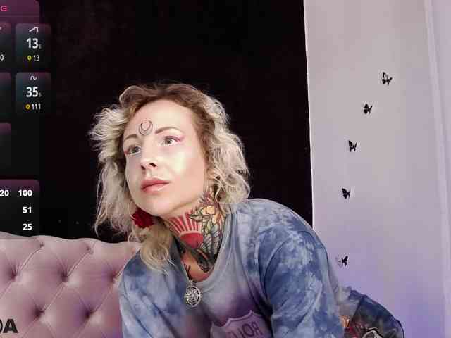 MandyMuse webcam