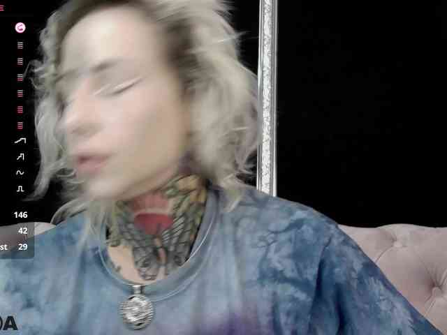 MandyMuse webcam