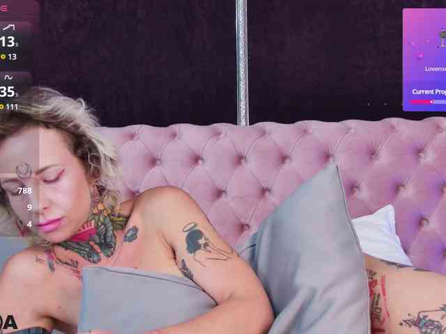 MandyMuse webcam