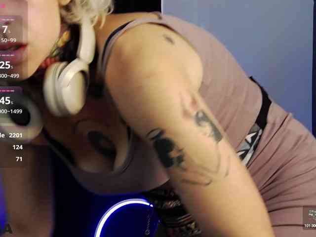 MandyMuse webcam