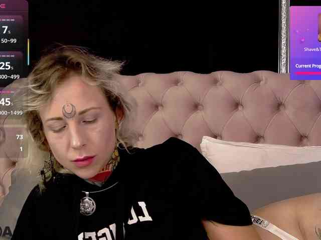MandyMuse webcam