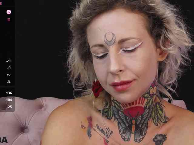 MandyMuse webcam