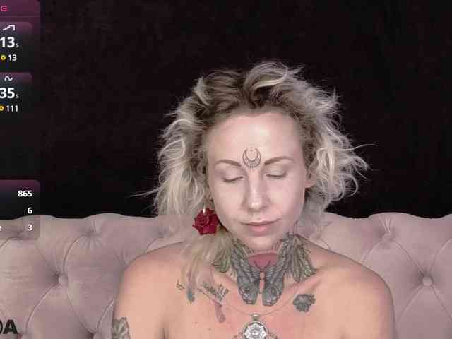 MandyMuse webcam