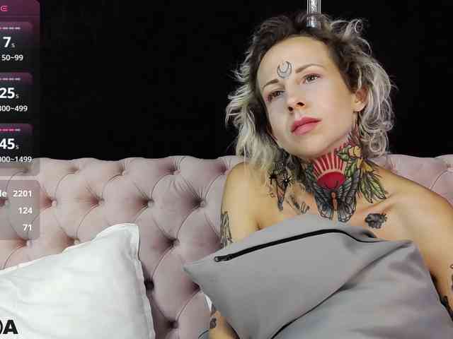 MandyMuse webcam