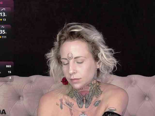 MandyMuse webcam