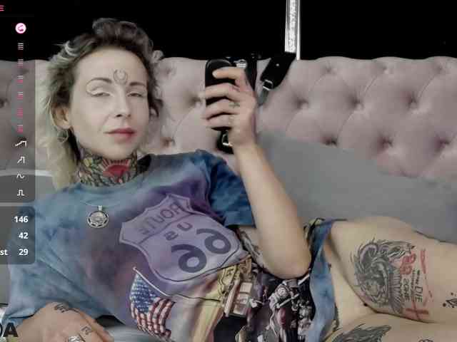 MandyMuse webcam
