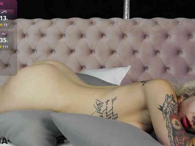 MandyMuse webcam