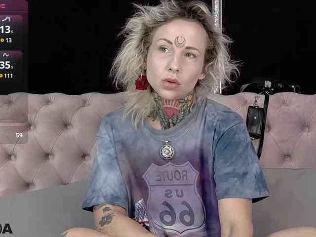 MandyMuse webcam