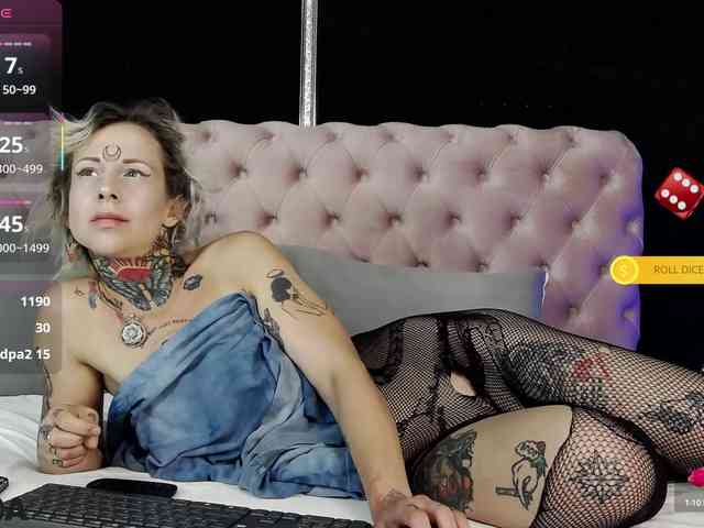 MandyMuse webcam