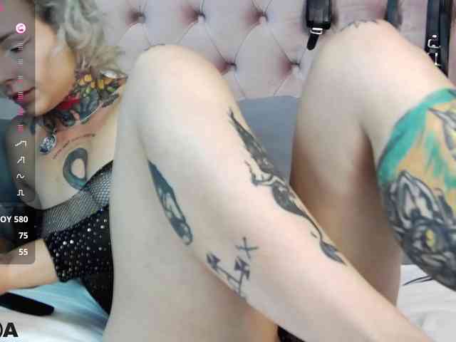 MandyMuse webcam