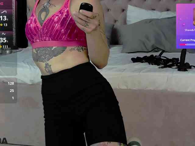 MandyMuse webcam