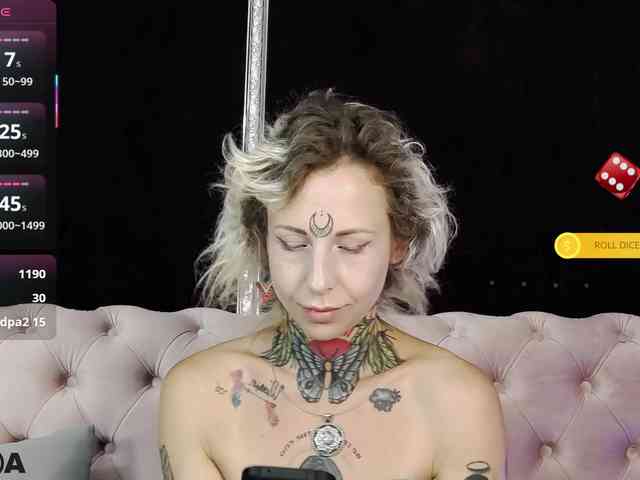 MandyMuse webcam