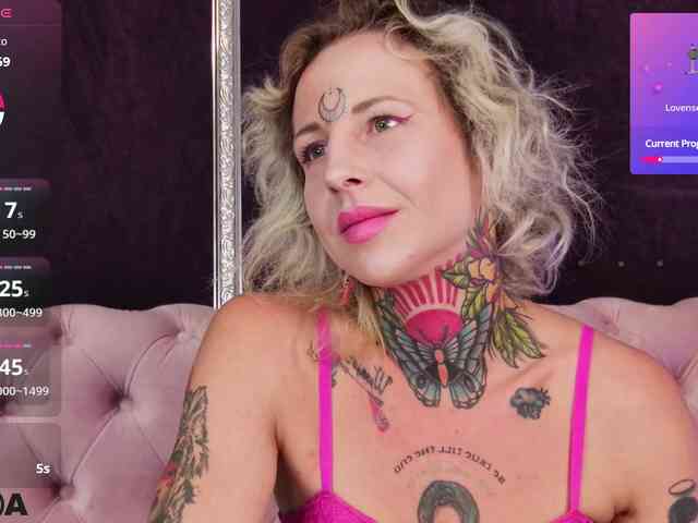 MandyMuse webcam