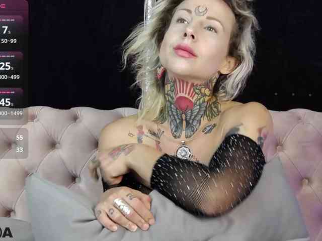 MandyMuse webcam