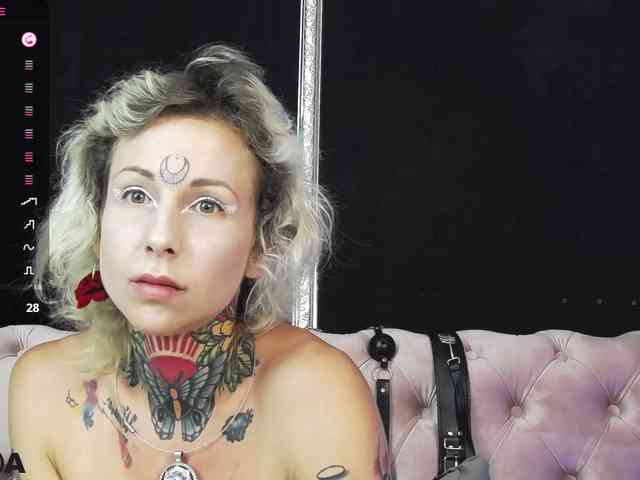 MandyMuse webcam
