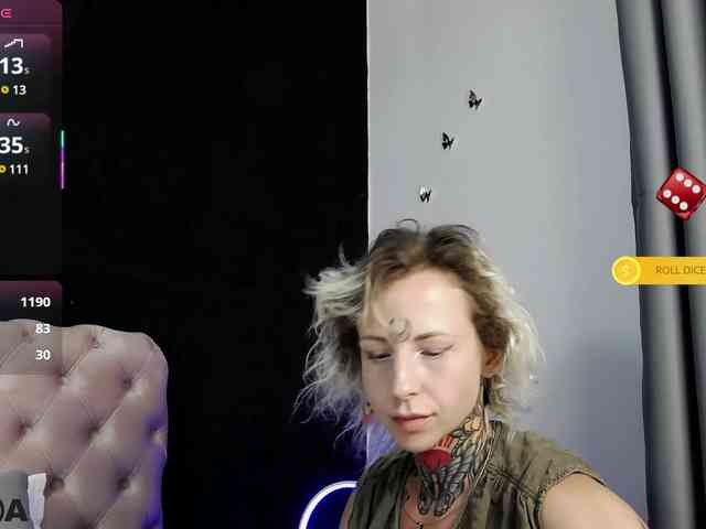 MandyMuse webcam