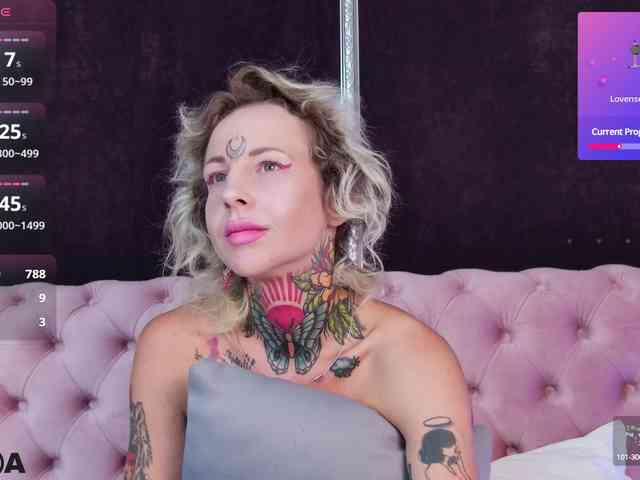 MandyMuse webcam
