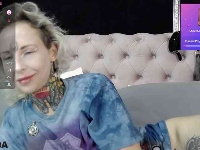 MandyMuse webcam