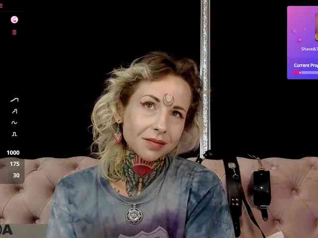 MandyMuse webcam