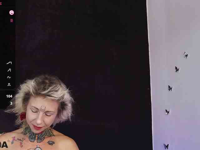 MandyMuse webcam