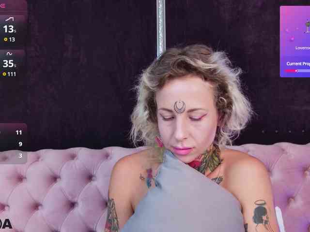 MandyMuse webcam