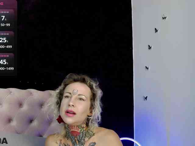 MandyMuse webcam