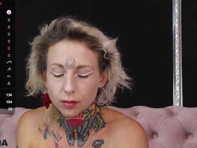 MandyMuse webcam