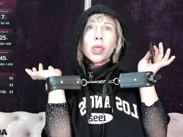MandyMuse webcam