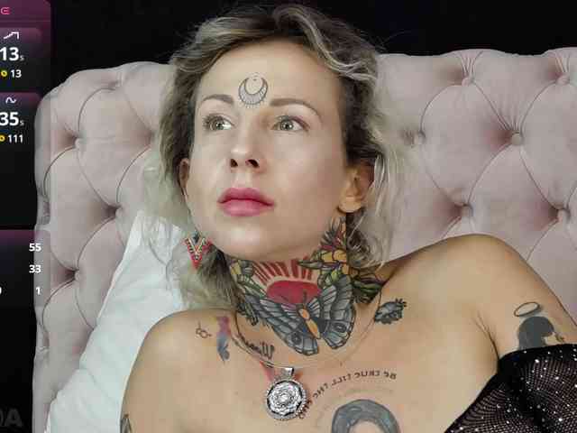 MandyMuse webcam