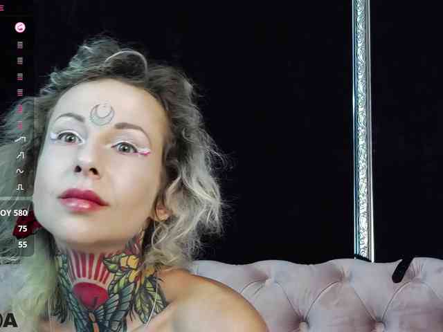 MandyMuse webcam