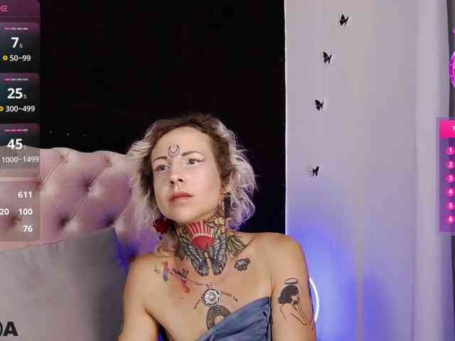 MandyMuse webcam